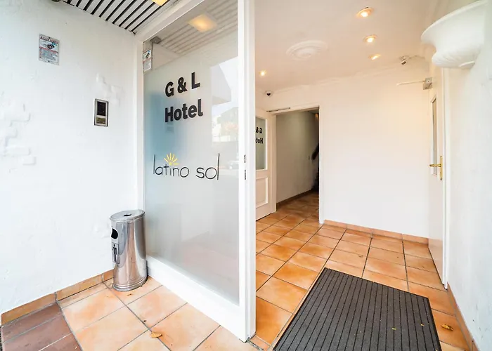 G & L Hotel 3*